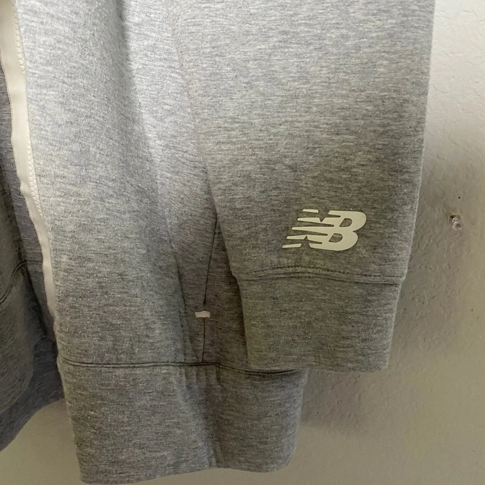New Balance Womens Gray Full Zip Hoodie Long Sleeve Athletic Comfort Size XL - Picture 7 of 10